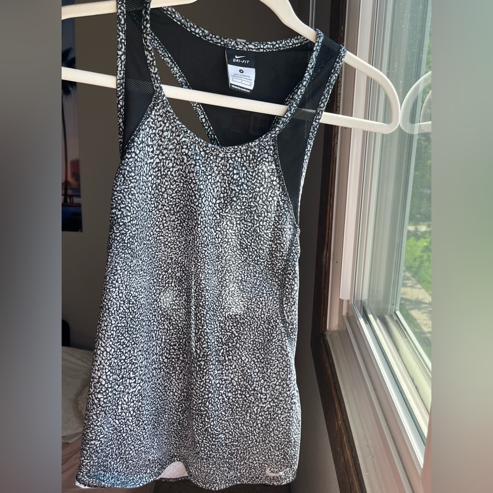 Nike Dri-Fit Young and Fast Cheetah Print Black Racerback Tank Top Size Small